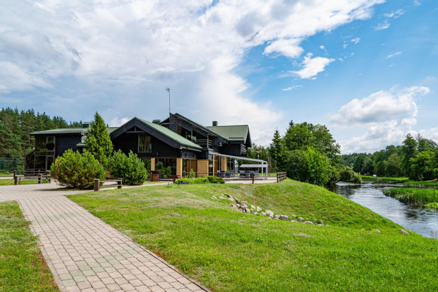 Parduodamas namas Žaliosios k., Anykščių r. sav., 530.00 m² ploto 12 kambarių 43