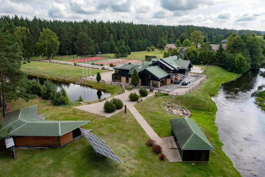 Parduodamas namas Žaliosios k., Anykščių r. sav., 530.00 m² ploto 12 kambarių 9