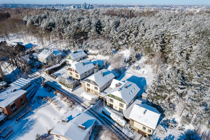 Parduodamas namas Dailidžių g., Vilniaus m., Vilniaus m. sav., 353 m2 ploto, 2 aukštai 24