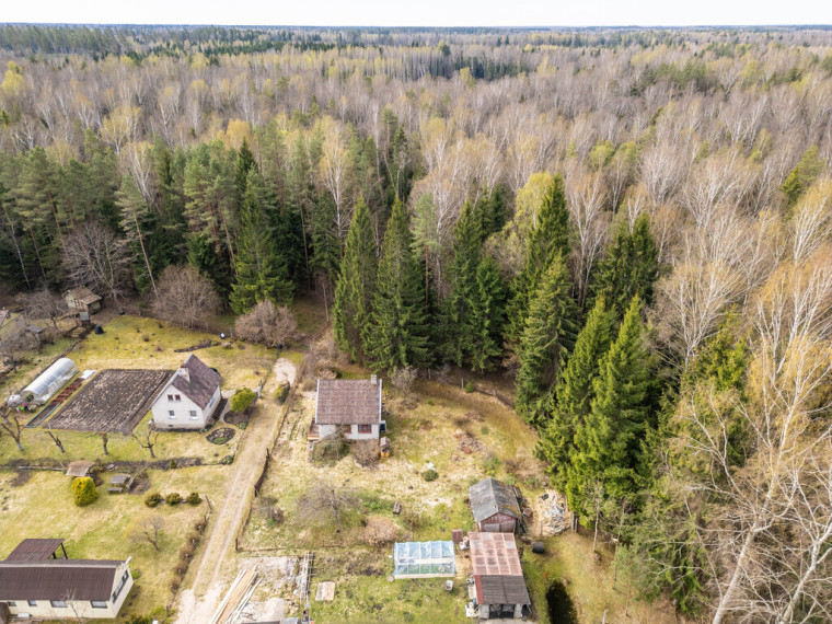 PARDUODAMAS MŪRINIS 54,10 KV. M. SODO NAMAS 6,40 ARŲ SKLYPE KAUBARISKIO KAIME 46