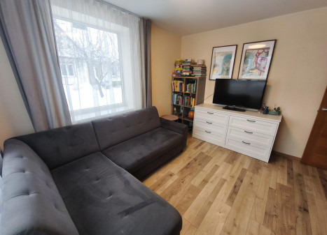 Parduodamas butas J. Biliūno g., Anykščių m., Anykščių r. sav., 55.00 m² ploto 3 kambariai Parduodamas butas J. Biliūno g., Anykščių m., Anykščių r. sav., 55.00 m² ploto 3 kambariai