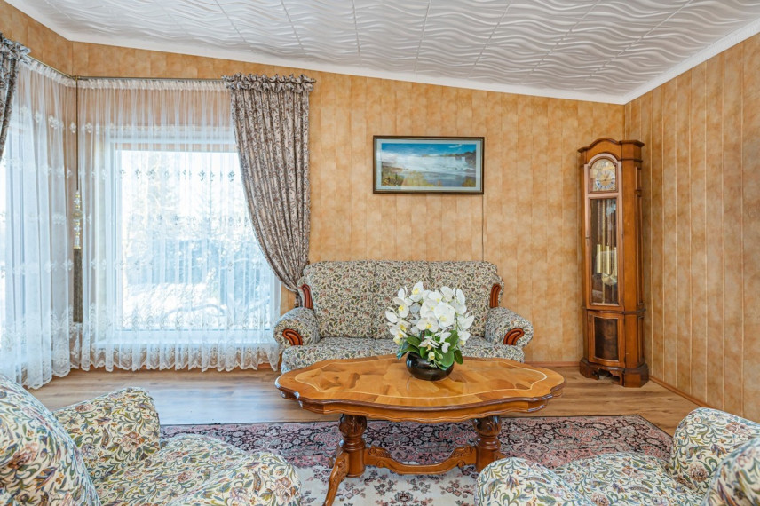 Parduodamas namas Šilainių g., Beinaičių k., Kėdainių r. sav., 330.01 m2 ploto, 2 aukštai 9