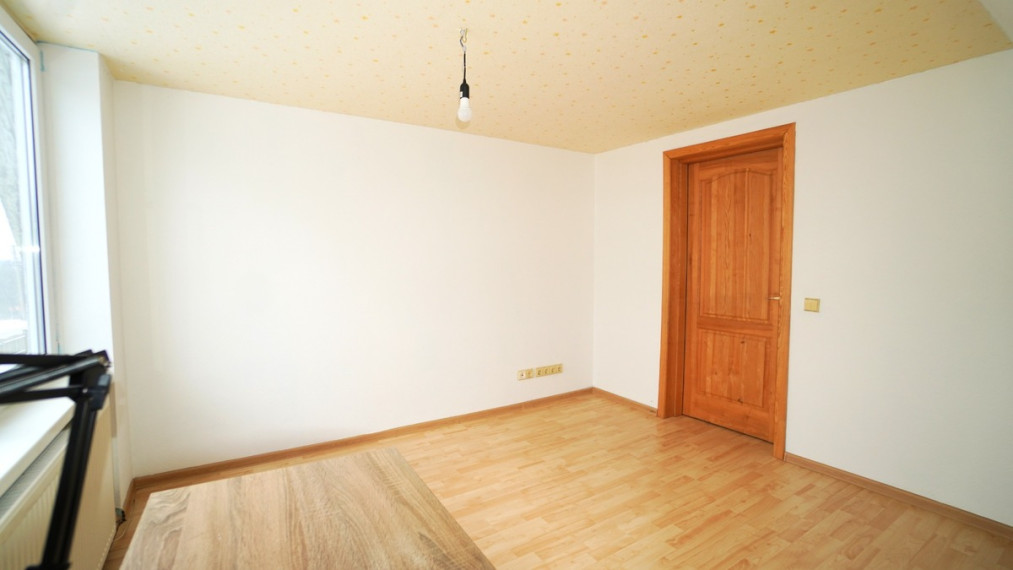 Parduodamas namas Kauno g., Vilkijos m., Kauno r. sav., 178.57 m2 ploto, 1 aukštai 10