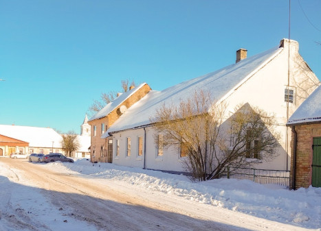 Parduodamas namas Vienybės a., Žeimelio mstl., Pakruojo r. sav., 194.5 m2 ploto, 1 aukštai Parduodamas namas Vienybės a., Žeimelio mstl., Pakruojo r. sav., 194.5 m2 ploto, 1 aukštai
