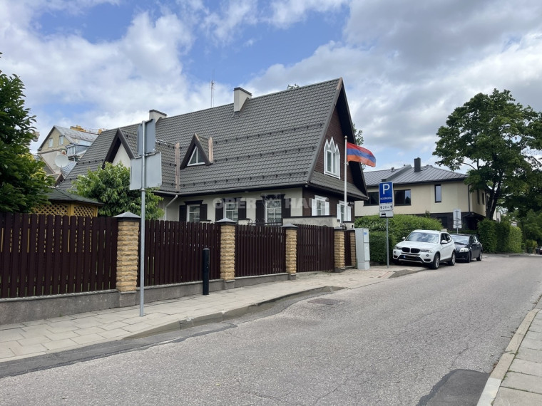 Nuomojamas namas Lenktoji g., Žvėrynas, Vilniaus m., Vilniaus m. sav., 388 m2 ploto, 2 aukštai 25