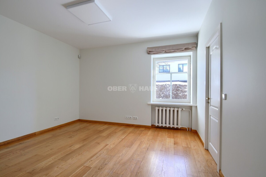 Nuomojamas namas Lenktoji g., Žvėrynas, Vilniaus m., Vilniaus m. sav., 388 m2 ploto, 2 aukštai 15