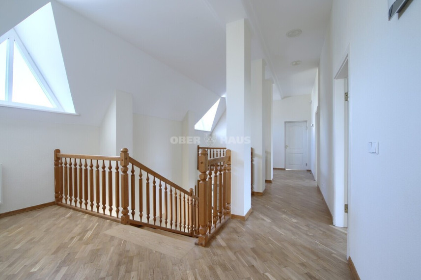 Nuomojamas namas Lenktoji g., Žvėrynas, Vilniaus m., Vilniaus m. sav., 388 m2 ploto, 2 aukštai 16