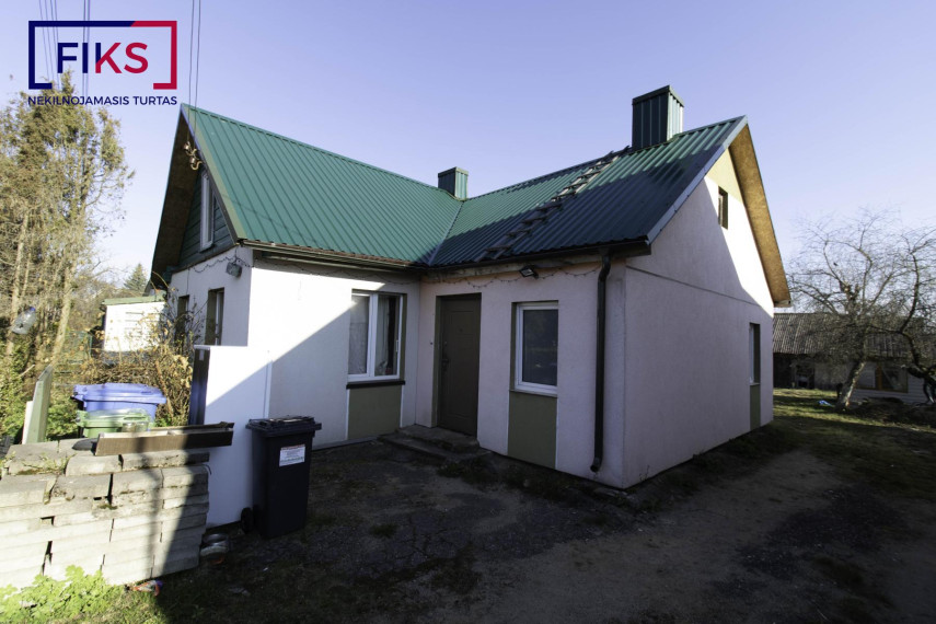 Parduodamas namas Gedimino g., Jiezno m., Prienų r. sav., 74.17 m² ploto 4 kambariai 2