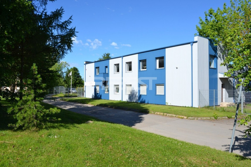 Parduodamos paslaugų, prekybos patalpos Šatrijos g., Centras, Šiaulių m., Šiaulių m. sav., 1425 m2 ploto 1