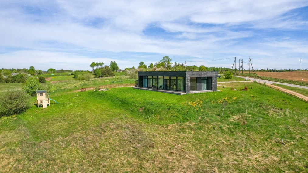 Parduodamas namas Raipolio k., Trakų r. sav., 99.6 m2 ploto, 1 aukštai 24