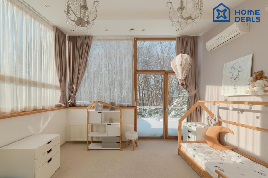 Parduodamas namas Mozūriškių g., Justiniškės, Vilniaus m., Vilniaus m. sav., 312.74 m² ploto 5 kambariai 32