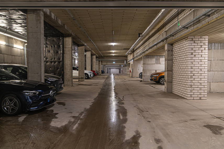 Nuomojamos 94,9 kv.m administracinės paskirties patalpos Kernavės g., Šnipiškėse, Vilniuje 14