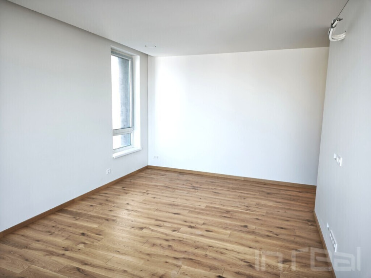 PARDUODAMAS PILNAI ĮRENGTAS BUTAS SU BALKONU NAUJAME, IŠSKIRTINĖS KOKYBĖS NAME, UTENOS CENTRE 5