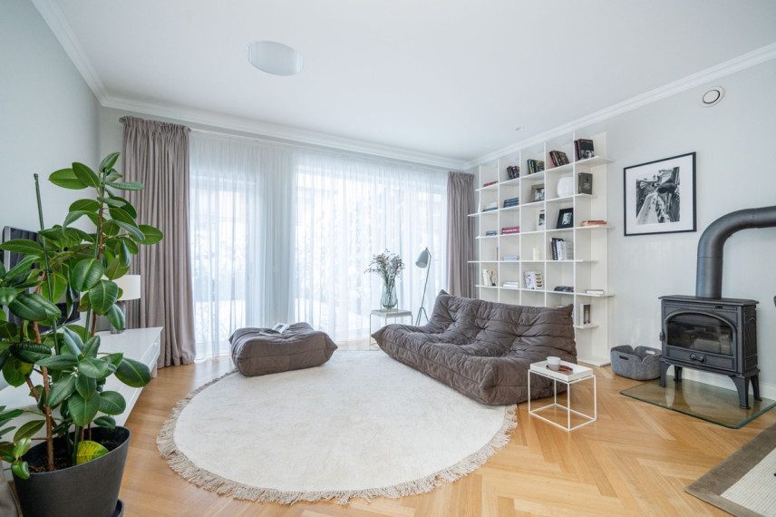 Parduodamas butas Žolyno g., Vilniaus m., Vilniaus m. sav., 130 m2 ploto, 4 kambariai 1