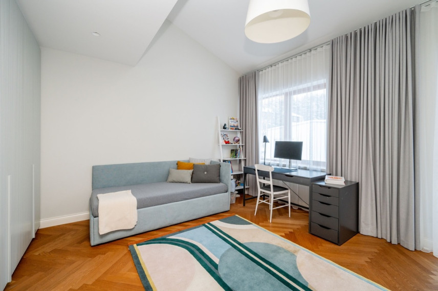 Parduodamas butas Žolyno g., Vilniaus m., Vilniaus m. sav., 130 m2 ploto, 4 kambariai 33