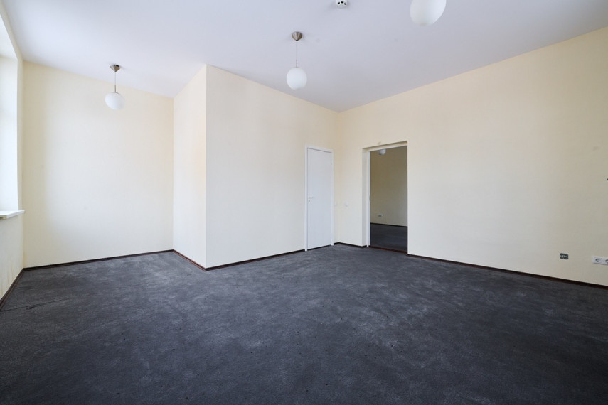 Parduodamos administracinės patalpos Neringos g., Rusnės mstl., Šilutės r. sav., 890 m2 ploto 6