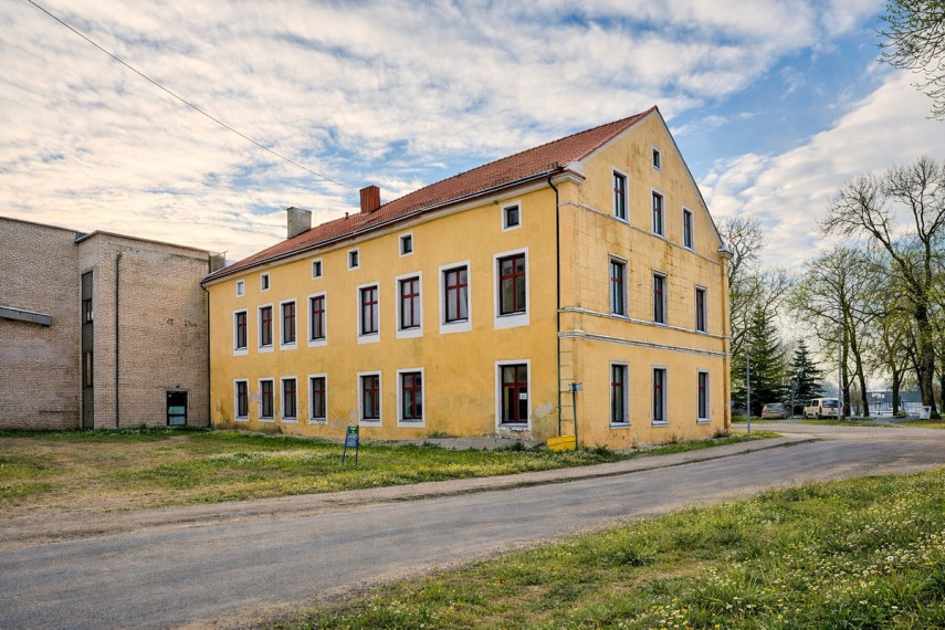 Parduodamos administracinės patalpos Neringos g., Rusnės mstl., Šilutės r. sav., 890 m2 ploto 17