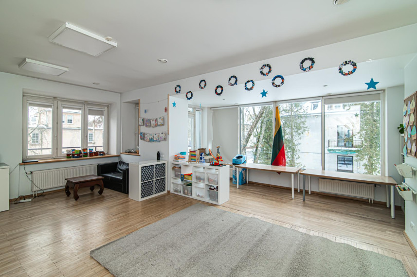 Parduodamas namas A. Mickevičiaus g., Žvėrynas, Vilniaus m., Vilniaus m. sav., 267.00 m² ploto 5 kambariai 10
