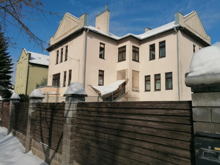 Parduodamas namas Algirdo g., Žaliakalnis, Kauno m., Kauno m. sav., 286.76 m² ploto 10 kambarių 2