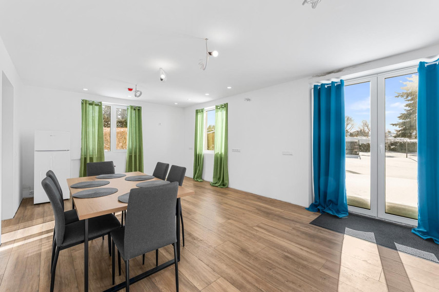 Parduodamas namas Gėlių g., Meškių k., Šiaulių r. sav., 198.65 m² ploto 4 kambariai 1