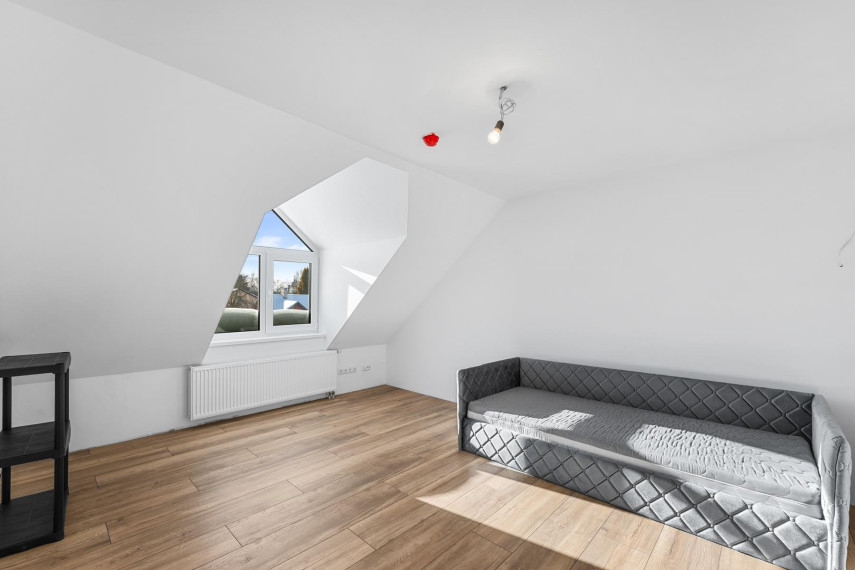 Parduodamas namas Gėlių g., Meškių k., Šiaulių r. sav., 198.65 m² ploto 4 kambariai 16