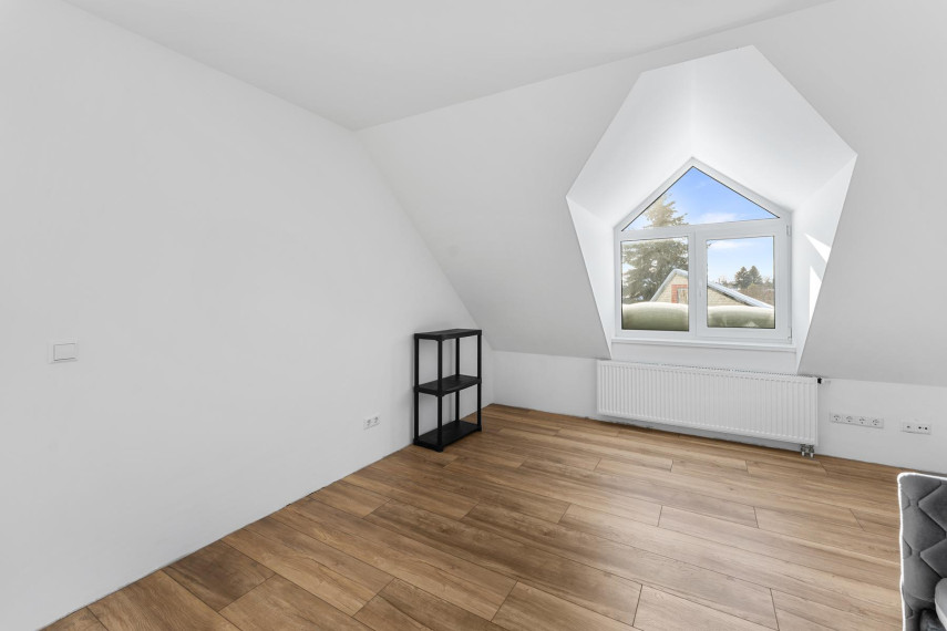 Parduodamas namas Gėlių g., Meškių k., Šiaulių r. sav., 198.65 m² ploto 4 kambariai 17