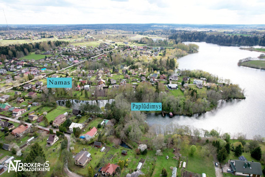 Parduodamas namas Gėlių g., Meškių k., Šiaulių r. sav., 198.65 m² ploto 4 kambariai 46