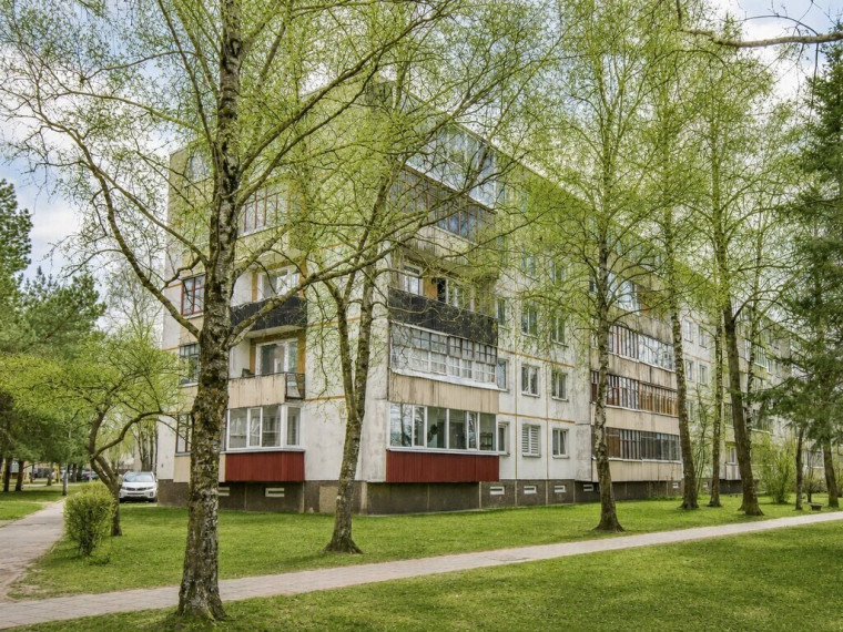 PARDUODAMAS TVARKINGAS DVIEJŲ KAMBARIŲ BUTAS TREČIAJAME AUKŠTE, NEMUNO G.64, PANEVĖŽYJE 1