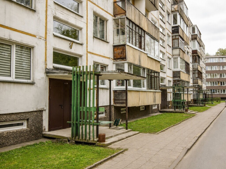 PARDUODAMAS TVARKINGAS DVIEJŲ KAMBARIŲ BUTAS TREČIAJAME AUKŠTE, NEMUNO G.64, PANEVĖŽYJE 2