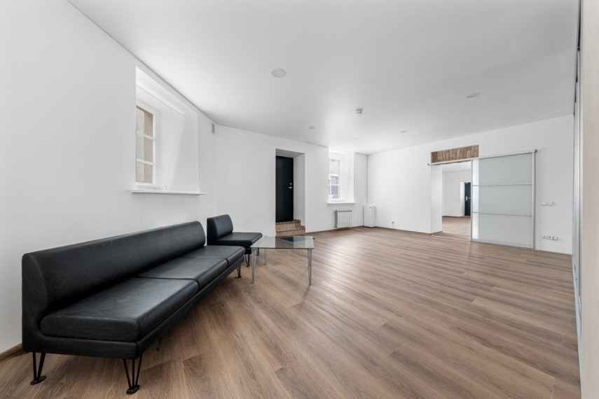 Nuomojamos administracinės, kitos paskirties, paslaugų, prekybos, sandėliavimo patalpos Paupio g., Vilniaus m., Vilniaus m. sav., 122.22 m2 ploto 2