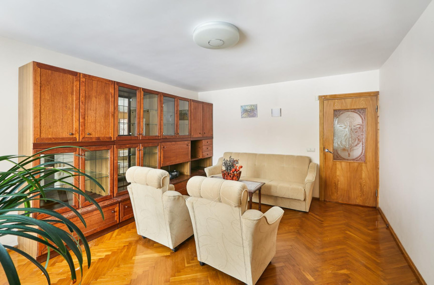 Parduodamas butas Savanorių pr., Žaliakalnis, Kauno m., Kauno m. sav., 72.00 m² ploto 4 kambariai 2