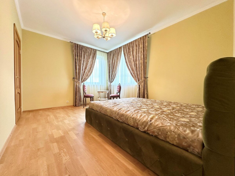 Nuomojamas namas Stanislovo Bonifaco Jundzilo g., Sudervės k., Vilniaus r. sav., 202 m2 ploto, 2 aukštai 15