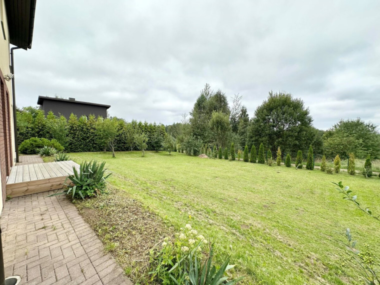 Nuomojamas namas Stanislovo Bonifaco Jundzilo g., Sudervės k., Vilniaus r. sav., 202 m2 ploto, 2 aukštai 30