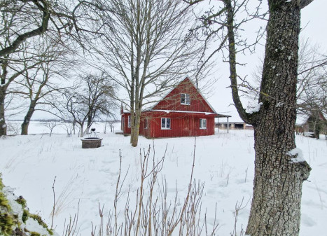 Parduodamas namas Bernotiškių k., Ukmergės r. sav., 109.95 m² ploto 3 kambariai