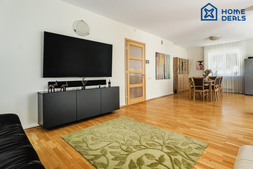 Parduodamas namas Sportininkų g., Sportininkai, Klaipėdos m., Klaipėdos m. sav., 261.99 m² ploto 6 kambariai 3