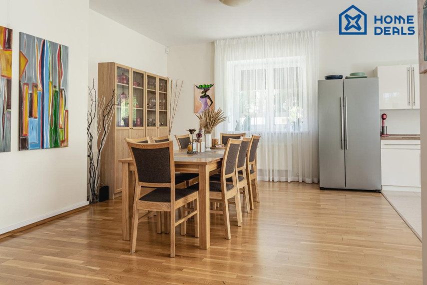 Parduodamas namas Sportininkų g., Sportininkai, Klaipėdos m., Klaipėdos m. sav., 261.99 m² ploto 6 kambariai 6