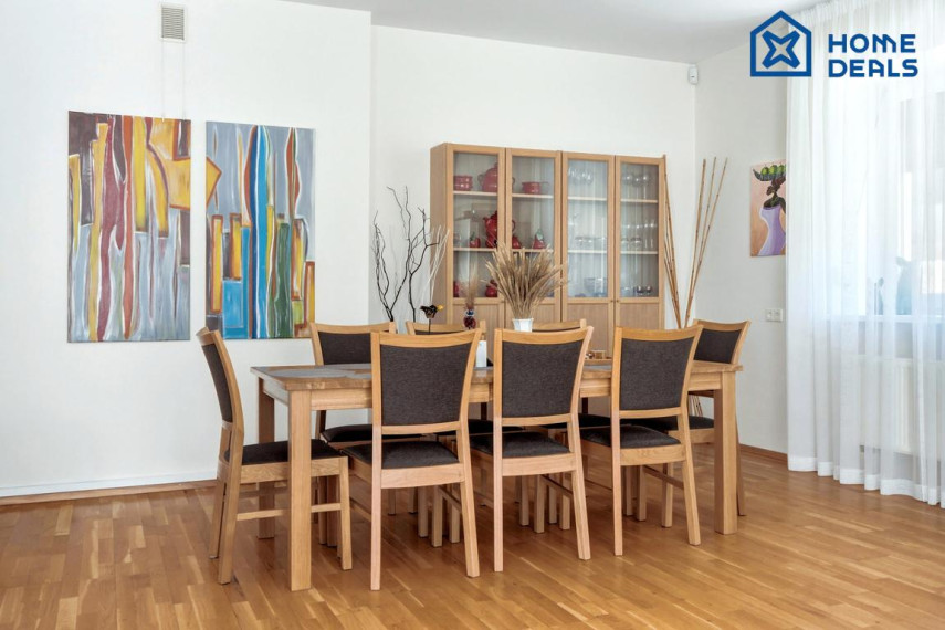 Parduodamas namas Sportininkų g., Sportininkai, Klaipėdos m., Klaipėdos m. sav., 261.99 m² ploto 6 kambariai 8