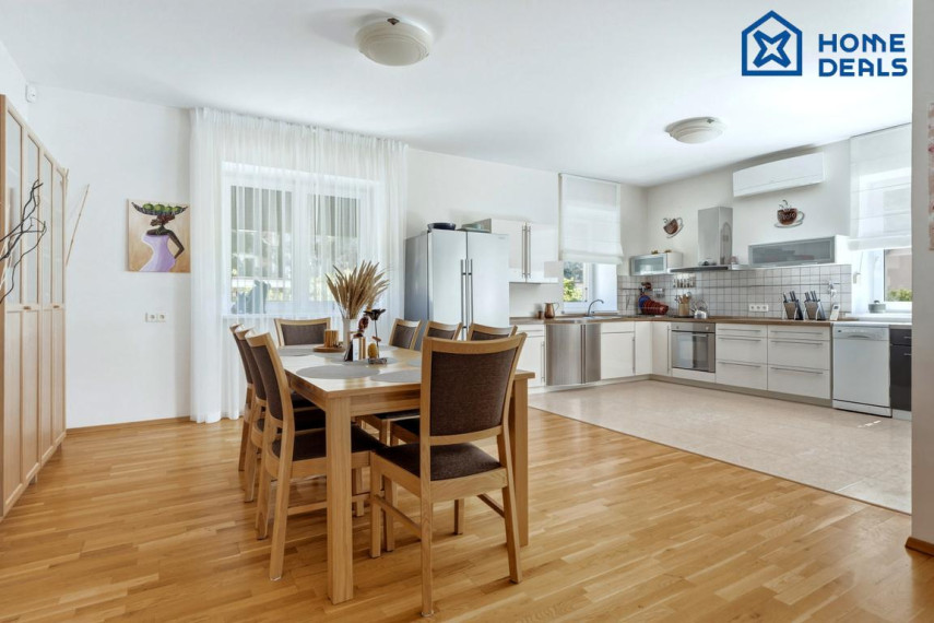 Parduodamas namas Sportininkų g., Sportininkai, Klaipėdos m., Klaipėdos m. sav., 261.99 m² ploto 6 kambariai 9