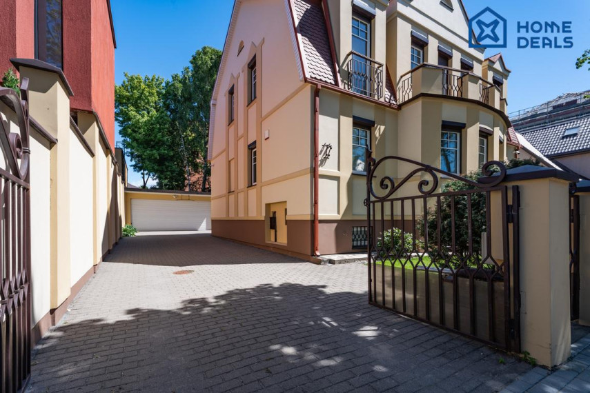 Parduodamas namas Sportininkų g., Sportininkai, Klaipėdos m., Klaipėdos m. sav., 261.99 m² ploto 6 kambariai 54