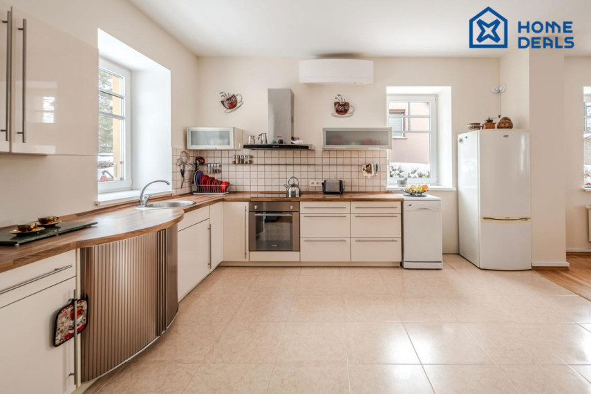 Parduodamas namas Sportininkų g., Sportininkai, Klaipėdos m., Klaipėdos m. sav., 261.99 m² ploto 6 kambariai 9