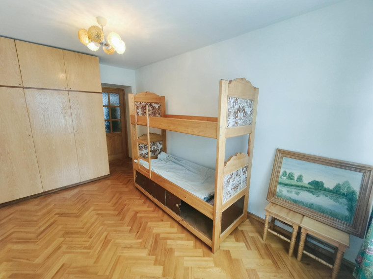 Parduodamas butas Kosmonautų g., Ukmergės m., Ukmergės r. sav., 77 m² ploto 3 kambariai 5