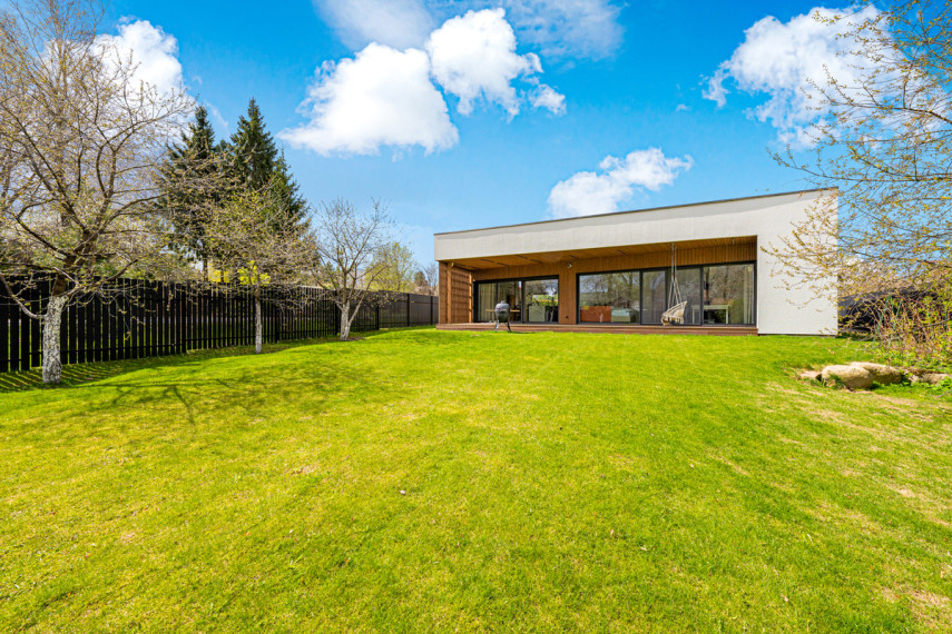 Parduodamas namas Rokantiškių Sodų 7-oji g., Vilniaus m., Vilniaus m. sav., 130.42 m2 ploto, 1 aukštai 23