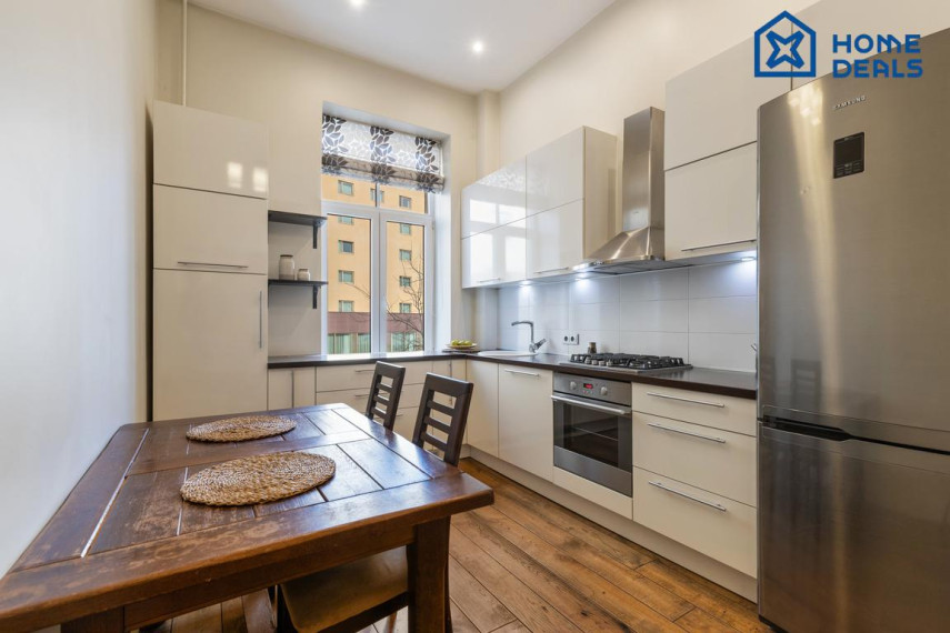 Parduodamas butas Kalvarijų g., Žirmūnai, Vilniaus m., Vilniaus m. sav., 79.96 m² ploto 2 kambariai 17