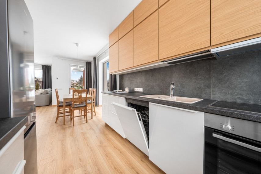 Nuomojamas namas Perlų g., Galgių k., Vilniaus r. sav., 137 m2 ploto, 2 aukštai 12