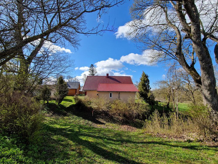 Parduodamas namas Krupelių k., Molėtų r. sav., 83.03 m² ploto 3 kambariai 6