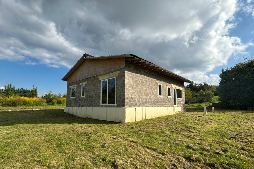 Parduodamas namas Švyturio g., Degulių k., Utenos r. sav., 80 m² ploto 4 kambariai 6