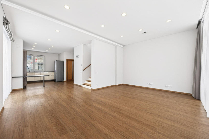 Parduodamas namas Notangos g., Pilaitė, Vilniaus m., Vilniaus m. sav., 115.00 m² ploto 4 kambariai 5
