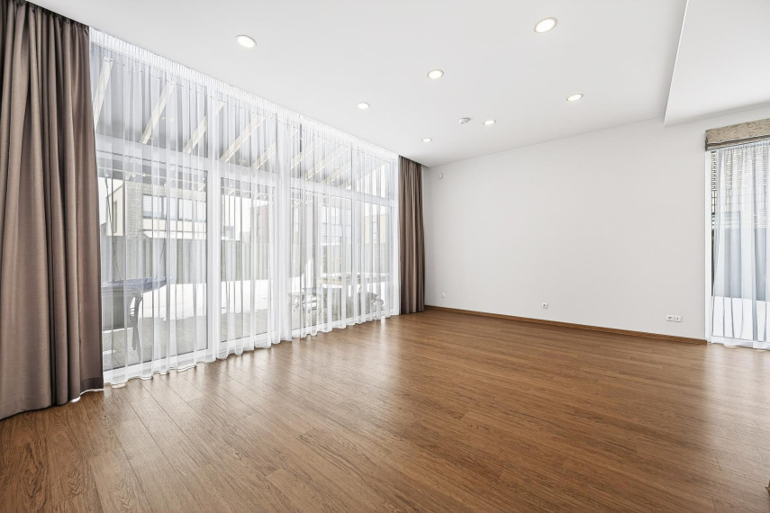 Parduodamas namas Notangos g., Pilaitė, Vilniaus m., Vilniaus m. sav., 115.00 m² ploto 4 kambariai 8
