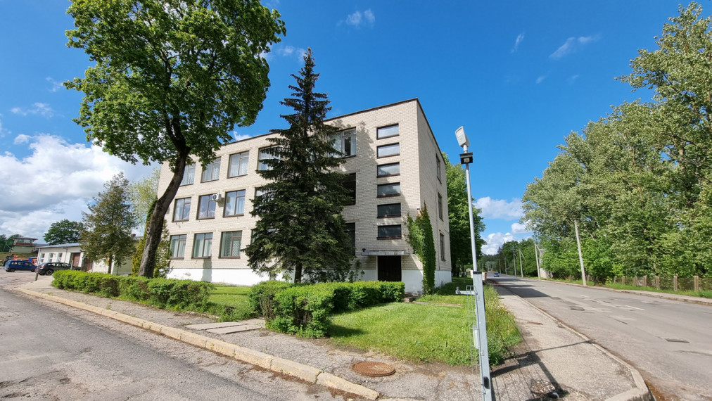 Nuomojamos administracinės patalpos Gegužės g., Anykščių m., Anykščių r. sav., 221 m2 ploto 1