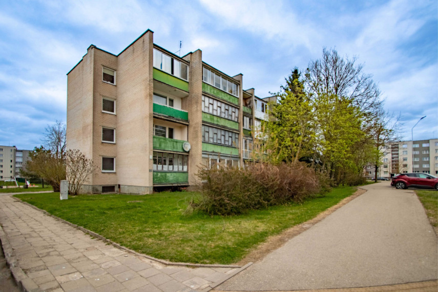 Parduodamas 3 k butas antrame aukšte Kupiškio m 16